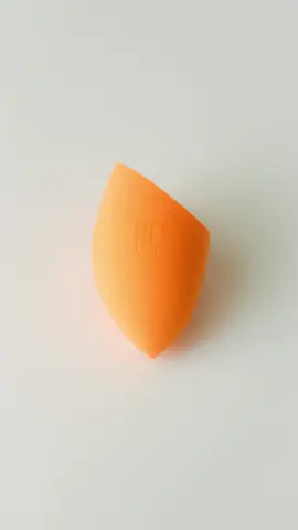 When was the last time you replaced your Miracle Complexion Sponge? 👀 Now’s the perfect time to stock up! The Miracle Complexion Sponge 4-pack is on sale for Amazon Prime Day🧡🛍️