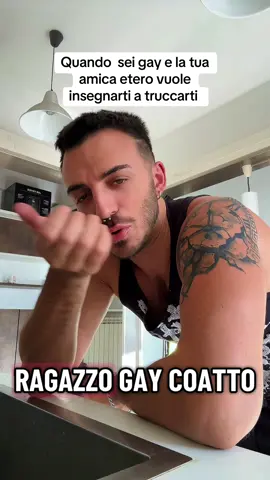 Quando  sei gay e la tua amica etero vuole insegnarti a truccarti … #gay #lgbt #etero #trucco #amica 