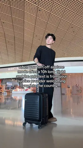 😀😀 #travel #flights #relatable 