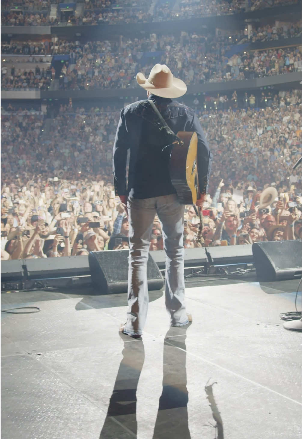 It’s #LastCallWithAlan The Finale! Alan is doing one last show in Nashville, Tennessee, where it all began! 🍻🎤 “We just felt like we had to end it all where it all started, and that’s in Nashville, Tennessee – Music City – where country music lives. I gotta do the last one there.”  🎟️Fan Club Pre-Sale tickets begin October 15th at 9:00 AM Local 🎟️General Pre-Sale tickets begin October 15th at 10:00 AM Local  Register now thru 10/13 for presale at alanjacksonlastcall.com. Link in bio. #AlanJackson #CountryMusic #LiveMusic 
