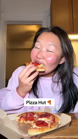 Hello @Pizza Hut please sponsor me #pizzahut #personalpanpizza #mukbang 