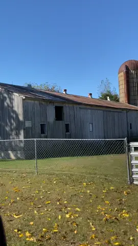 @DoorDash Please Explain🤣😭😂 We really don’t want to go into that building☠️ #doordash #funnyvideo #fyp
