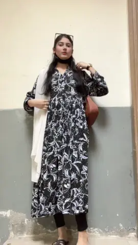 Bhai ny video kharab kr dai🤗😏😅@💫شریف ہوں یار🙈 @QUEEN STAR LIVE… ꨄ︎🇬🇧 