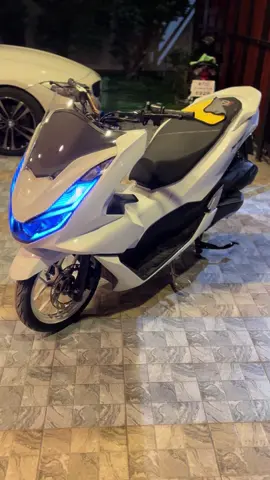 🤍🤍#ไฟรุ้ง🌈 #pcx160 #พิกัดลับกรุงเทพ #tiktok #ฟีต 