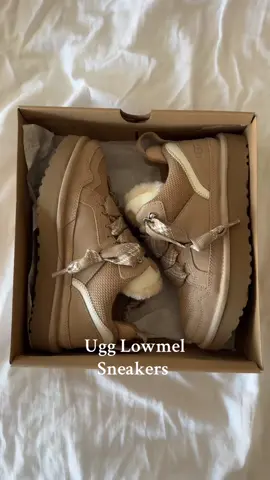 Can’t wait to style these! 🧸 #uggs #shoes #fashion #fall #uggslowmel 