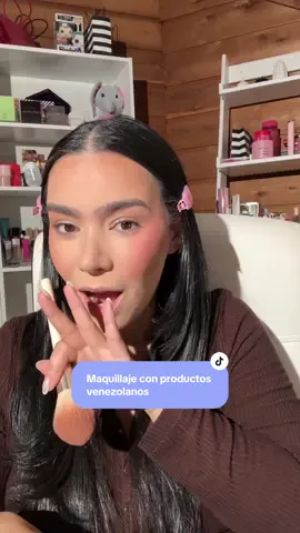 Maquillaje usando productos venezolanos y que deja efecto filtro 👀💘✨  y se ve perfecto.  Use productos de @Salome Makeup @Cosméticos Valmy @DOLCE BELLA OFICIAL @monrevecosmetics ✨ Que otras marcas debería probar??  👀💘 #maquillajevenezolano #reseña #productosdebelleza 