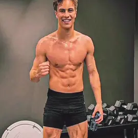 mmhh mmhh azıcık uzundann #kenanyıldız #juventus #kesfett #fgpツ #aydınıcokseviyorum @Kenan Yildiz 