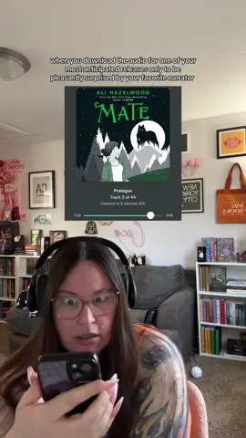 In duet, no less!?  📖: Mate by @Ali Hazelwood  Shout out to @Libro.fm (and @Teddy Hamilton 🤭♥️) #mate #alihazelwood #halloweenreads #bookrecs📚 #audiobooks 