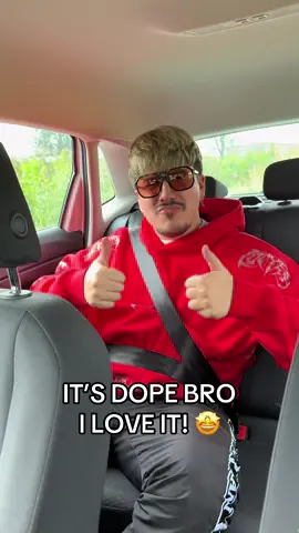 If i was an uber driver i would be him! 😂😂 SO HOT gonna be released this friday on all platforms!! #hardbounce #bouncytechno #techno 