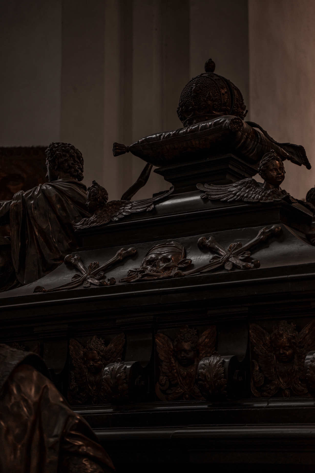 𝐈𝐭’𝐬 𝐬𝐚𝐢𝐝 𝐭𝐡𝐞 𝐃𝐞𝐯𝐢𝐥’𝐬 𝐟𝐨𝐨𝐭𝐩𝐫𝐢𝐧𝐭 𝐜𝐚𝐧 𝐛𝐞 𝐟𝐨𝐮𝐧𝐝 𝐢𝐧 𝐭𝐡𝐢𝐬 𝐆𝐨𝐭𝐡𝐢𝐜 𝐂𝐚𝐭𝐡𝐞𝐝𝐫𝐚𝐥 ~ 𝐒𝐚𝐯𝐞 𝐟𝐨𝐫 𝐟𝐮𝐭𝐮𝐫𝐞 𝐭𝐫𝐢𝐩𝐬 As you enter look down at the floor to find what has been named as the ‘Devils Footprint’. According to legend, Halsbach struck a deal with the Devil to fund the cathedral’s construction, however, only on the condition that it would contain no windows.  When the Devil came to inspect the finished church, he was led to a spot where the columns cleverly obscured the windows from view. Satisfied, he stepped forward, only to see the light pouring in from behind the columns. Enraged at being tricked, it is said, he stamped his foot in rage, leaving behind a blackened imprint in the tile. 📍Frauenkirche, Munich  If you are a curious traveller follow me @thealternativeguide_ for more dark & Gothic locations around the world 🏴‍☠️ www.thealternativeguide.com  • • • #gothicarchitecture #gothicart #gothic #gothicandamazing #gothicbeauty                         