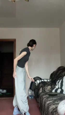 я не спортсмен, не гимнаст, делала для эксперимента 