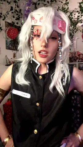 The lip syncing lowkey sucks ass but wtv I'm literally dying on a toilet rn late to class  #tengen #tengenuzui #demonslayer #kimetsunoyaiba #cosplay  