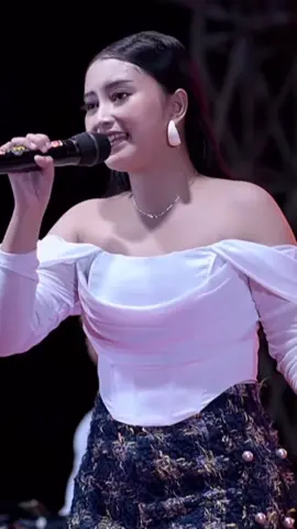 #cantikadavinca #newastina #puspitanala 