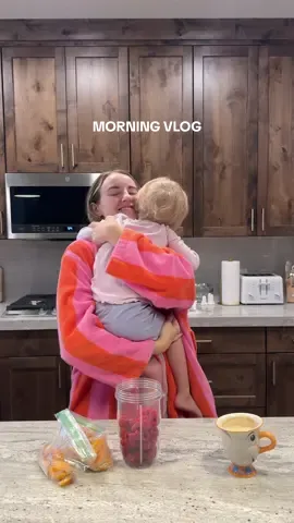 No 5:00am morning today 😅 But we can still have a productive day after a slow morning 👏🏻Happy Wednesday 💖 #workingmom #momlife #morningroutine #Vlog #dailyvlog @Nespresso 
