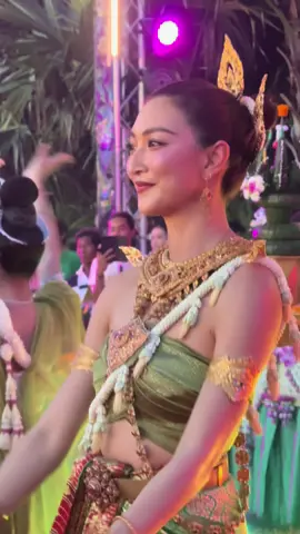 แพรเค้ก ( เขมนิจ จามิกรณ์ ) ร่วมรำถวายในพิธีเปิดคำชะโนดโลก ครั้งที่ 1🐉 ณ คำชะโนด อำเภอบ้านดุง จังหวัดอุดรธานี  #คำชะโนดโลกครั้งที่1 #อุดรธานี #คําชะโนด #สำนักงานประชาสัมพันธ์จังหวัดอุดรธานี #ต้าเหนิงกัญญาวีร์