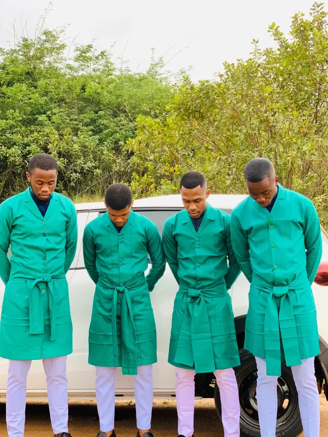 Uyayivula iminyango💯#fyp #zion #fyppppppppppppppppppppppp 