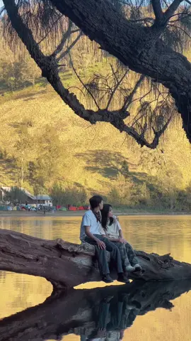 Aku, kamu dan ranu kumbolo🤍 #ranukumbolo #trend #fyppppppppppppppppppppppp #bromotenggersemeru 
