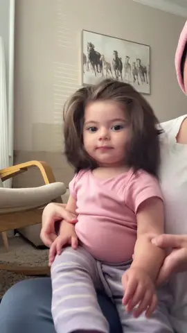 My baby with her natural Bob 😅 #14monthsold  #bob #hairstyle #hairtips #hairgoals 