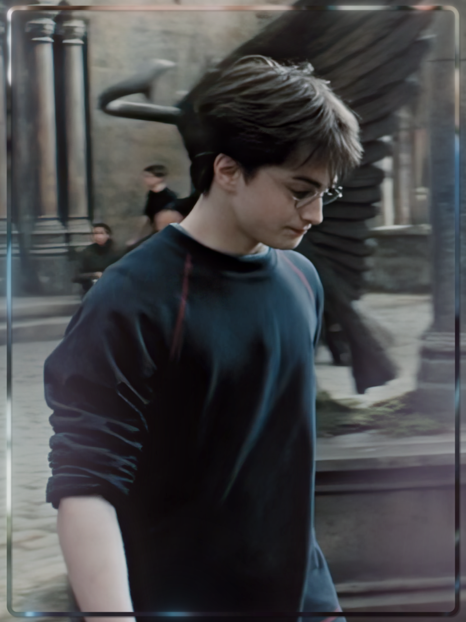 #harry | bit of a tosser really [ cc josphsfilms ac @kirkkyy scp walke7scenes ] sdt @𝙗𝙡𝙖𝙠𝙚𝙨𝙛𝙩𝙝. @sam @Kaiser @editzbyowenn @𝗅𝖾𝖺𝗁 ™ @Lore @peach @sp1der ™ @𝚃𝚆𝙸𝚇  #fyp #harrypotter #harrypotteredit #danielradcliffe #danielradcliffeedit #edit #aftereffects harry potter daniel radcliffe edit original high quality content