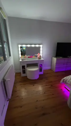 Ma Safe Plaaaacee >>>> ( Il me Manque juste un tapis et un Rideau mdrr.. )  #room #girly #foryoupage♥️♥️ 