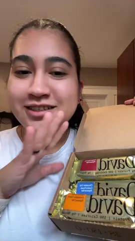 10/10 me las tenía que pedir y de sabor uf súper deliciosas #davidbars #proteinbars #bars #cookiedough 