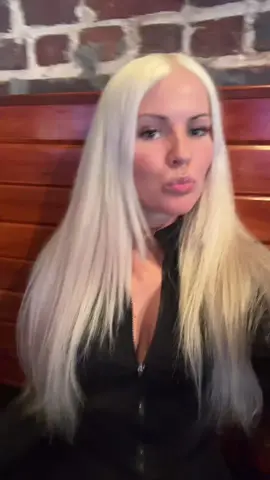 @kota 💁🏼‍♀️ #fyp #hairtok #foryoupage #tapeinextensions 
