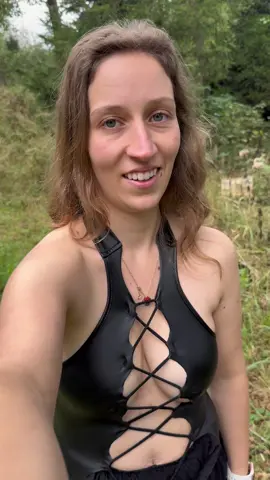 Welche Art von Frau gefällt dir besser?“😜