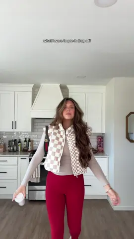how many hair flips can I fit in my ootd is the question #OOTD #momtok #MomsofTikTok #momfit #falloutfits 