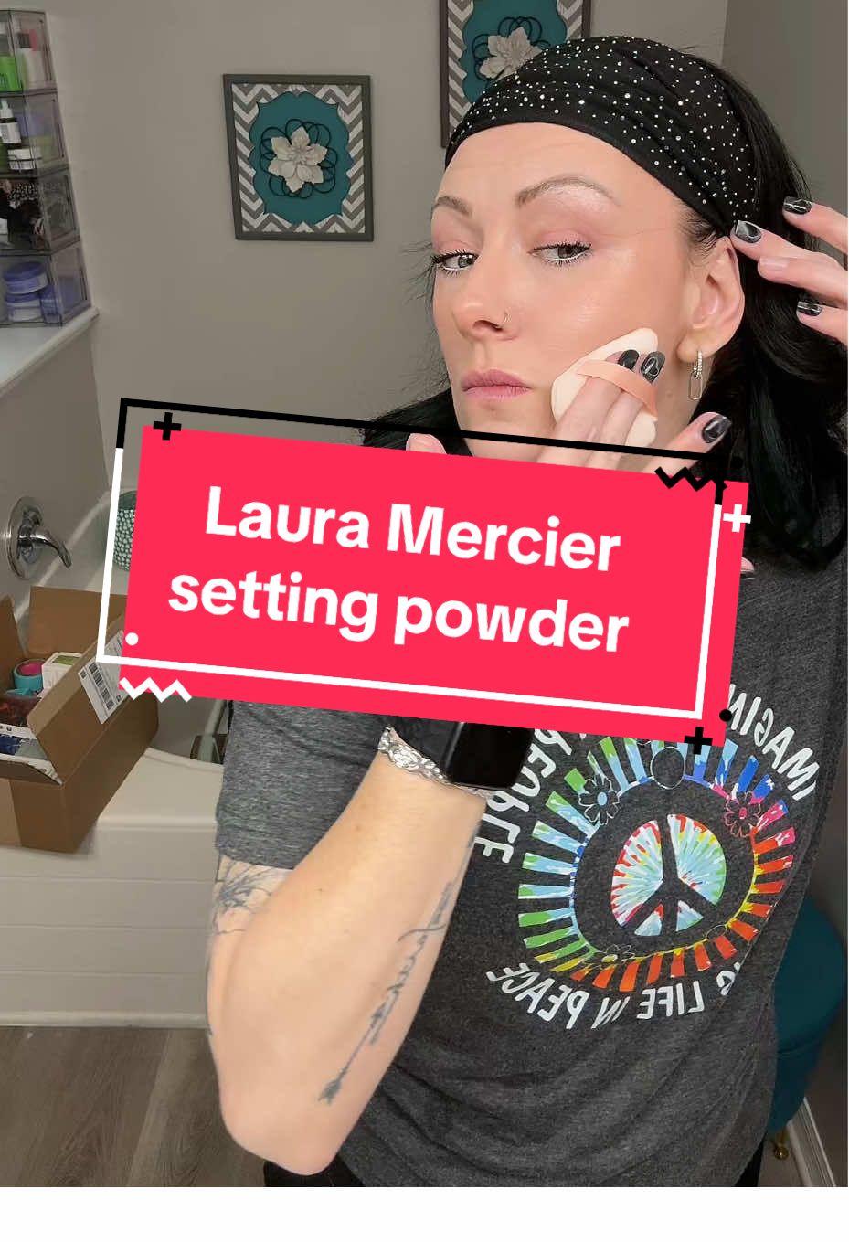@Laura Mercier #lauramercier #lauramerciersettingpowder #settingpowder #matureskinmakeup #tiktokshopcreatorpicks 