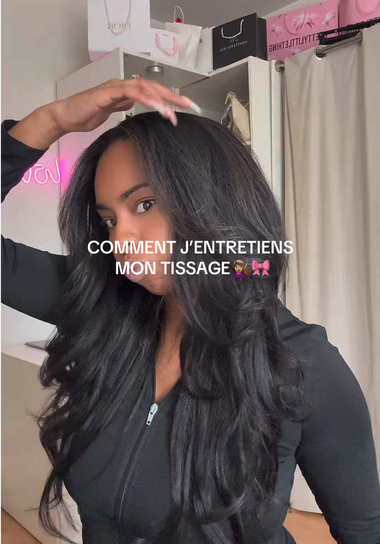 Mon tissage viens de chez @Rama Hair mon sèche cheveux c’est @Remington Official mon fer a lisse aussi et mon boucleur aussi 😭😂