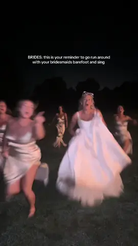 it’s a MUST hehe #weddingdayvibes #septemberbride #bridetobe2025 #weddingday #weddingphotography @Laura Harley @Erika @Abbey Rogers @Sammie Dwyer 