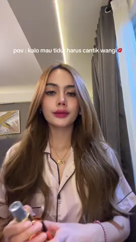 btw ini body mist best sumpah berasa pake parfum yang awet nya berjamjam ga lebay tapi memang seenak itu!😭  #bodymist #eloicoco 