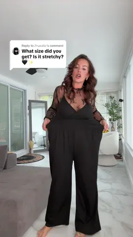 Replying to @𝐹𝓇𝒶𝓃𝓀𝒾𝑒 OHHHHH YAAAAA ITS STRETCHY  #lacejumpsuit #ootdinspo #tiktokshopfalldealsforyou #tiktokshopcreatorpicks #jumpsuitstyle 