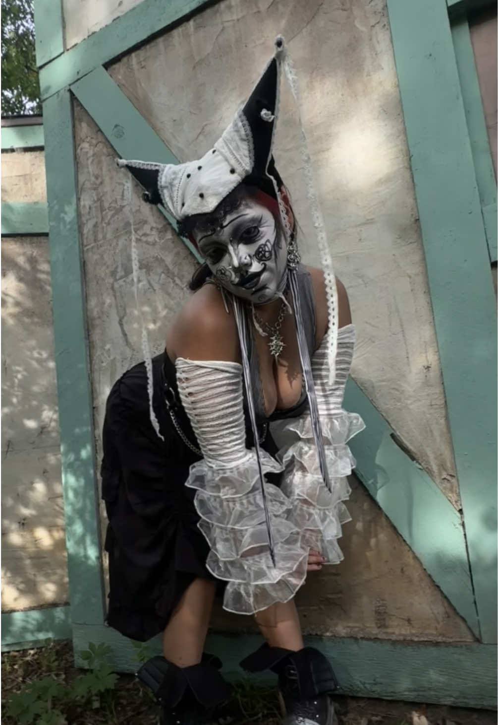 accidentally made a loop but it looks cool so I’m not mad #fyp #renfaire #renaissancefaire #renfest #renaissancefestival #renfaireoutfit #drag #dragclown #dragperformer #DIY #halloween #spookyseason #spookyszn 