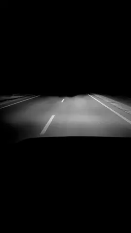 ليه عُمري مالقى لبرده دِفا إلا دفاك ليه أنا عيني تشوف وما تشوف إلا بهاك يا أجمل من الأخيله هذا جواب الأسئِله كي تكوني في عُيوني ومن حنيني وبسِ فيني ومو بدوني#محمد_عبده 