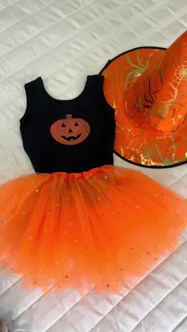 🎃✨ Preparada pra arrasar no Halloween sem gastar muito? 👻 Achei essa fantasia MARA na Shopee e o preço é de assustar (de tão baixo 😱) 🛍️ Coloca “fantasia” no carrinho e garante logo a tua antes que acabe! Comente aqui para eu lhe enviar o link!  #HalloweenShopee #AchadinhosDaShopee #GarimpoDasMeninas #FantasiaHalloween #PromoShopee