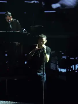 Turn my sorrows into treasured gold #linkinpark #chesterbennington #makechesterproud #chesterforever #adele 
