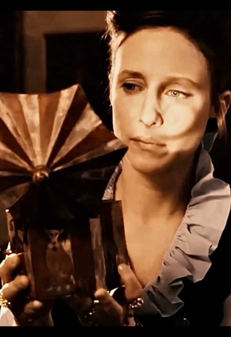 #FARMIGA: Lorraine, the woman that you are 🛐 #theconjuring #edwarren #lorrainewarren #edit verafarmiga