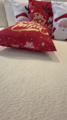 Kit c/ 4 Capas de Almofada Decorativas Modern Print 42x42 - Natal https://s.shopee.com.br/qaj1Oebl1