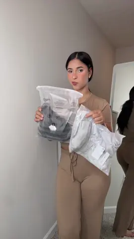 #tiktokshopcreatorpicks #tiktokshopfalldealsforyou #tiktokshop #clotheshaul #recommended 