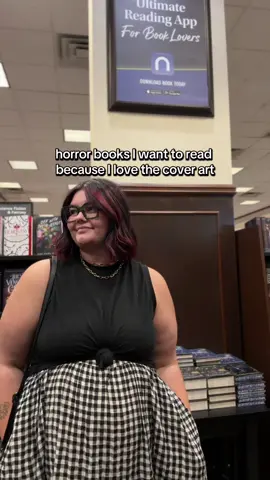 I feel like fantasy and horror are 🤌🏼 with cover art! #bookish #booklover #books #bookworm 