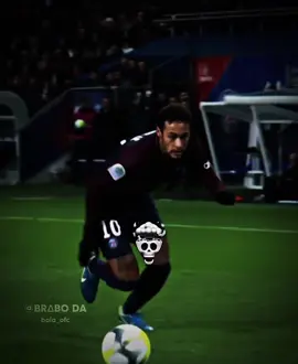 Neymar raises pressure 😮‍💨 #neymar #neymarjr #skills #futebolbrasileiro #dribles 