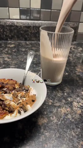 a day in the life as a WFH girly trying to romanticize her days 💌🍵🍂 @La Roche-Posay  @The Ordinary  @Aveeno  @Dymatize  #productivevlog #productivemorningroutine #dayinthelife #productivemorning #minivlog 