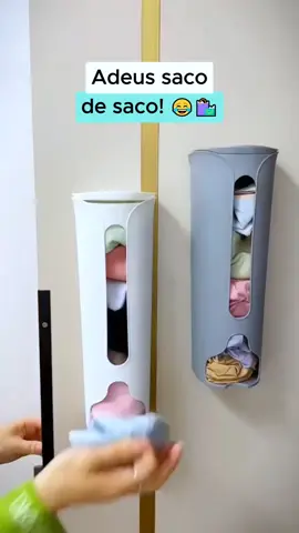 Adeus saco de saco! 😂🛍️ #portasaco #portasacola #dispensersaco #dispensersaco #dicasdecasa 