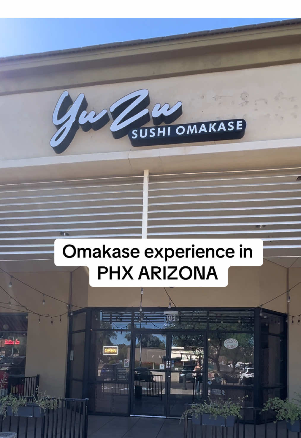 if you are in AZ and love sushi you have no other choice than to book the omakase experience at Yuzu Omakase 🤤🍣