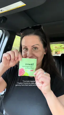 I’m obsessed they are so delicious! #bloomgreens #bloomgummies #dailygreens @Bloom Nutrition 
