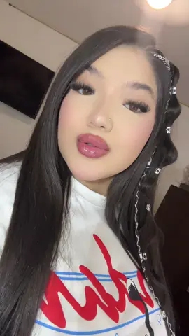 Ig:isa_restrepo_24 Ni modo que penaaa😜😜#viraltiktok #sigueme❤️ #paratiiiiiiiiiiiiiiiiiiiiiiiiiiiiiii #fyp #maquillaje 