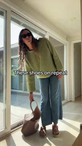 #shoes #fashion #fyp #birkenstocks #clogs 
