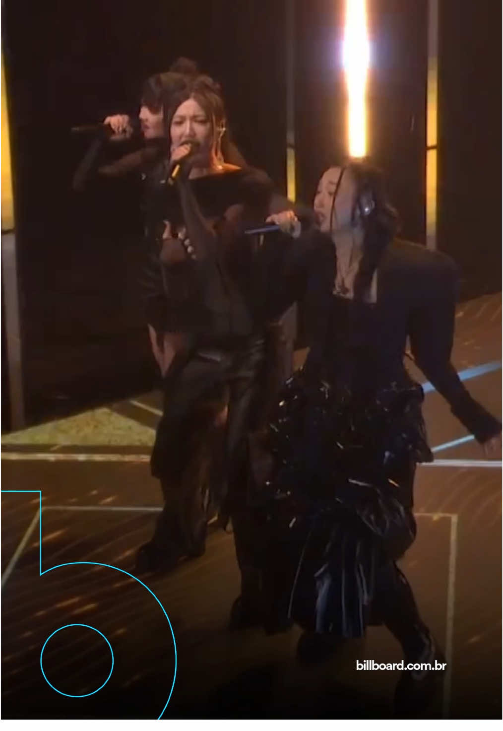 DEBUTARAM! Ejae, Audrey Nuna e Rei Ami, que dão voz ao grupo HUNTR/X em “Guerreiras do K-Pop”, deixaram o desenho e fizeram sua primeira performance na TV. No palco do programa “The Tonight Show Starring Jimmy Fallon”, o trio se apresentou com o hit #Golden, que está em 1º lugar no #Hot100 dos EUA. (Vídeo: @fallontonight)