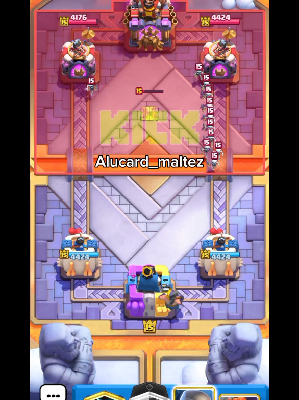 sígueme en kick 🇨🇷#parati #clashroyale #viral #clip #fyp 
